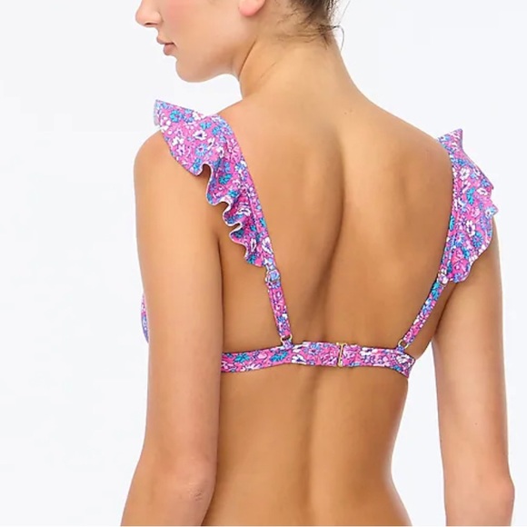 Bikini & sarong swim set - Picture 5 of 8